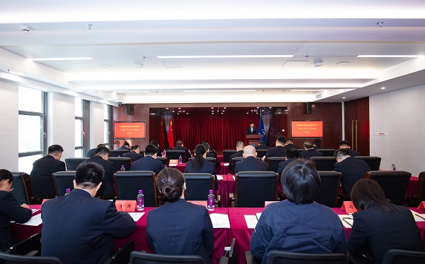 开云手机官方网站召开党委理论学习中心组（扩大）三月学习会暨党支部书记述职评议会